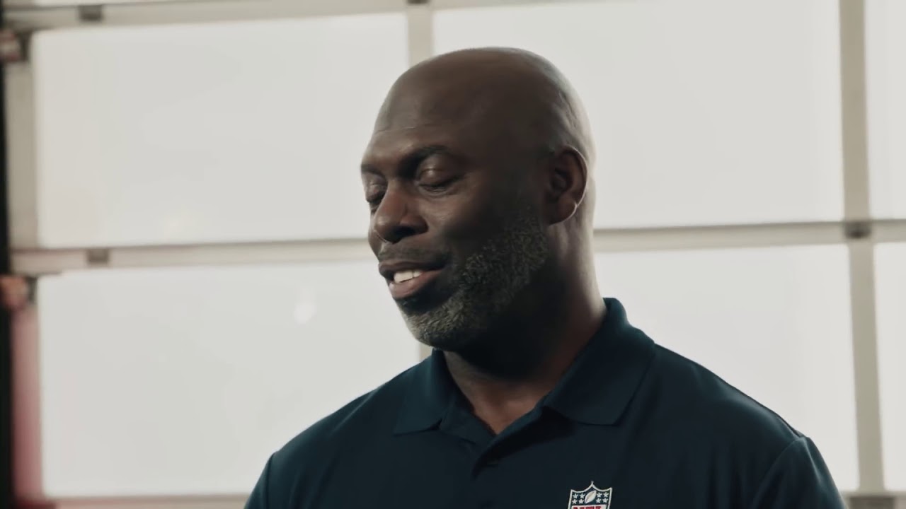 Commercial Ads 2019 - Verizon - “The Coach Who Wouldn’t Be Here”